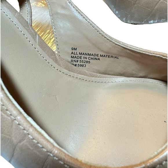 Express Croc Embossed Cutout Slingback Pumps - Picture 10 of 10